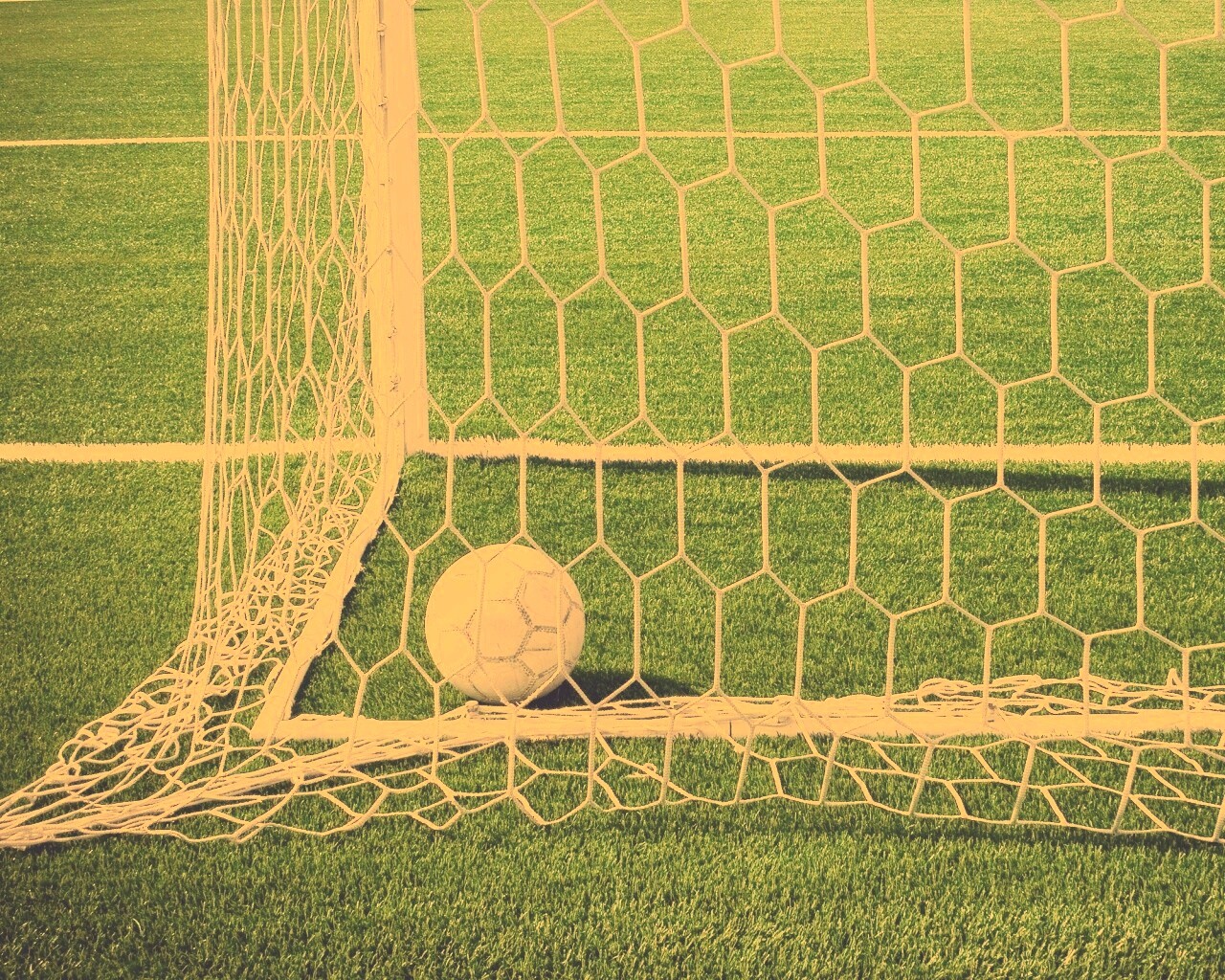 Футбольные ворота обои