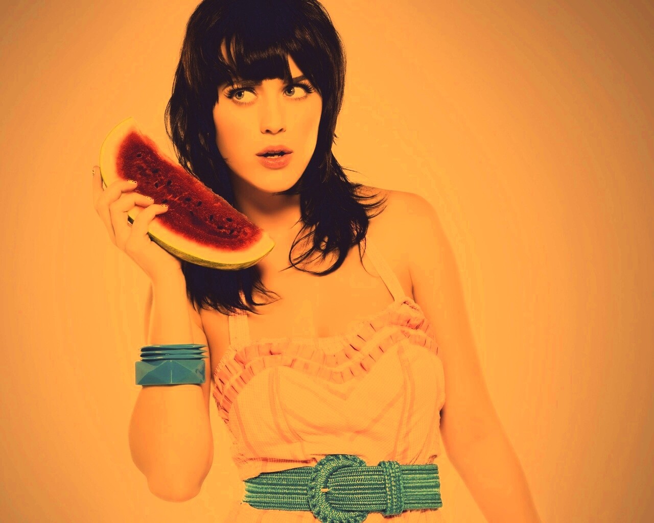 Кэти Пэри и арбуз обои