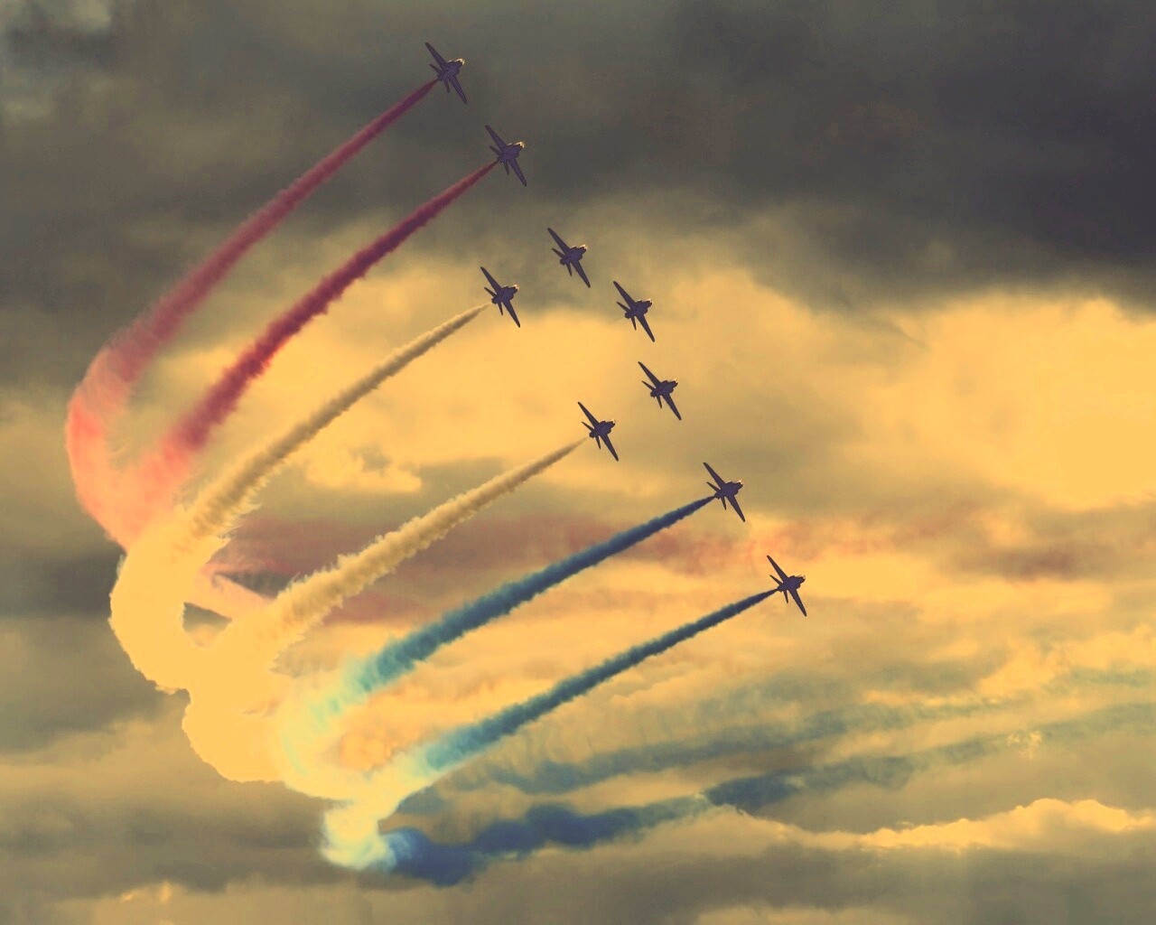 Радужная авиация обои