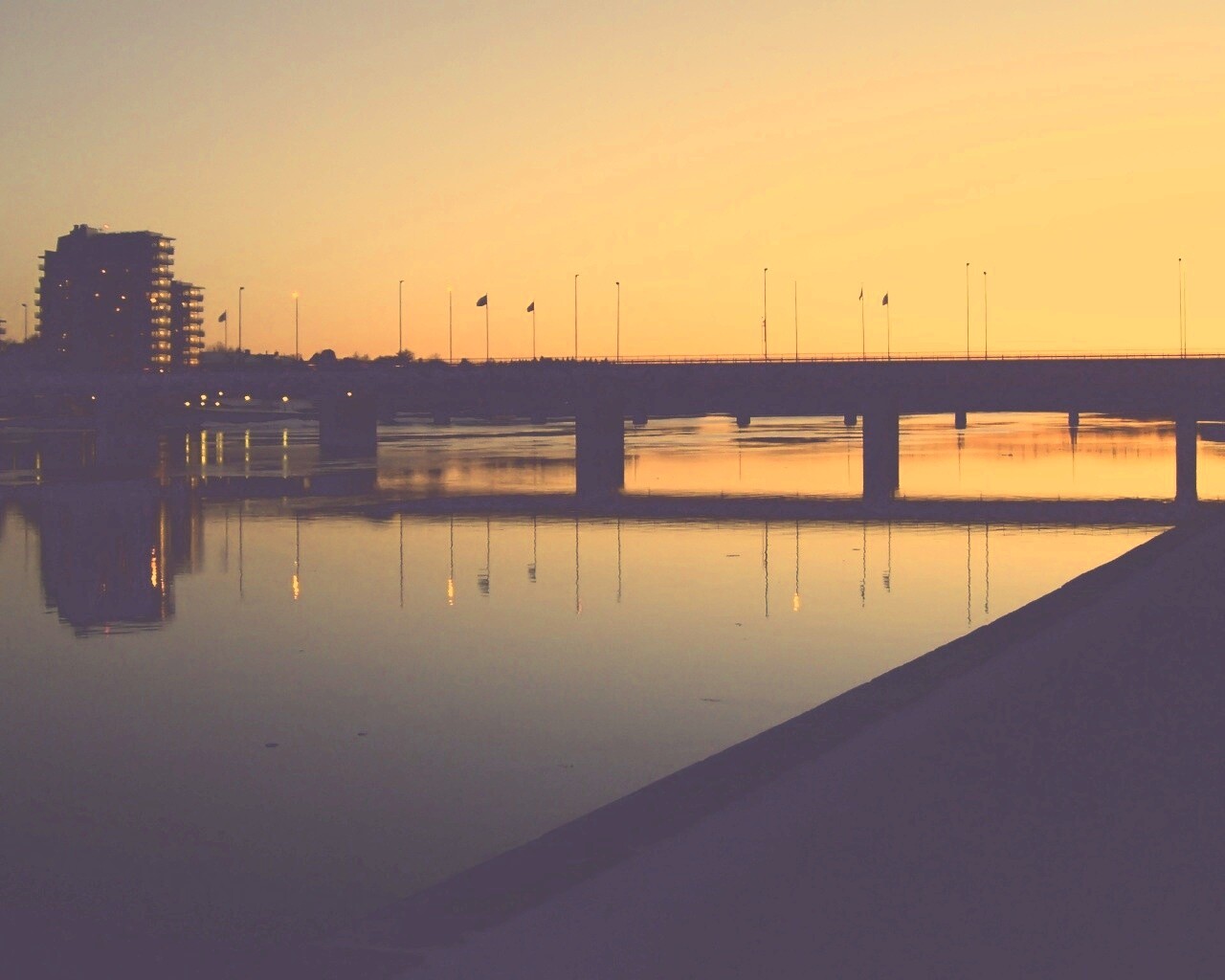 Живописный мост обои