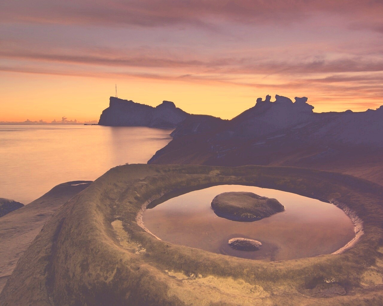 Закат на побережье обои