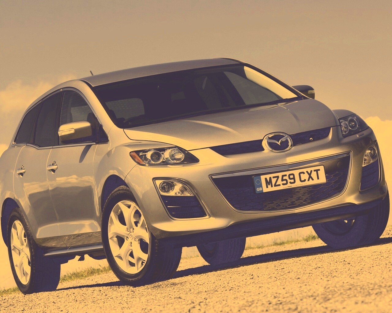 Кроссовер Mazda обои