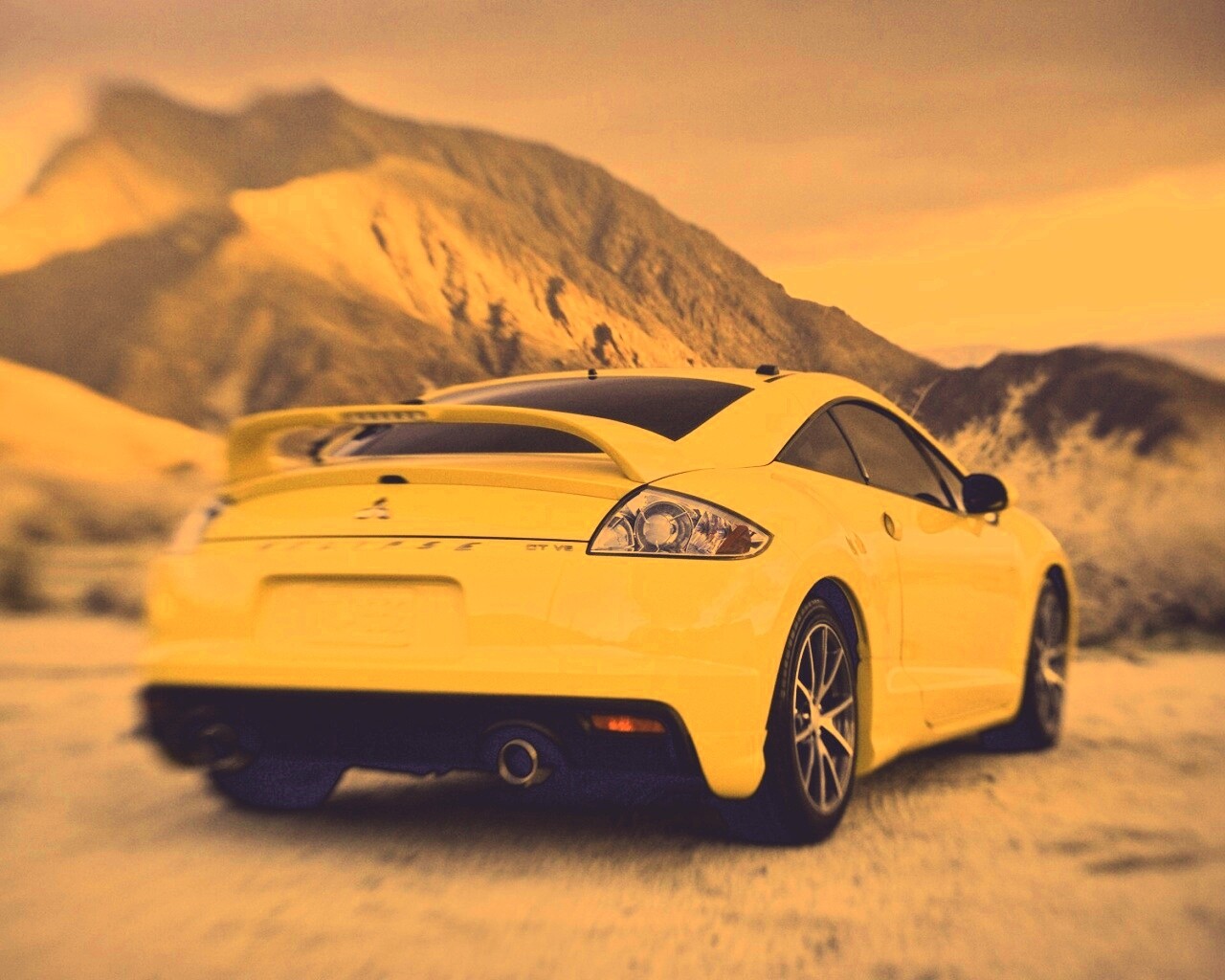 Mitsubishi в горах обои