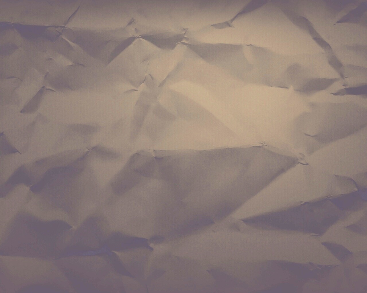 Темная мятая бумага обои