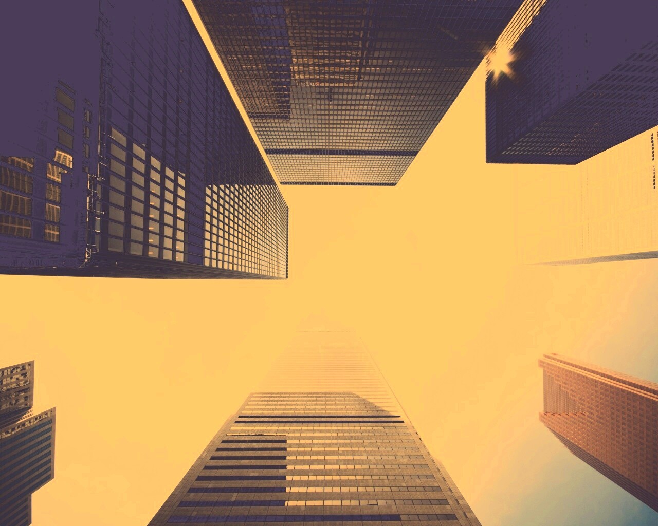 Небоскребы уходящие в облака обои