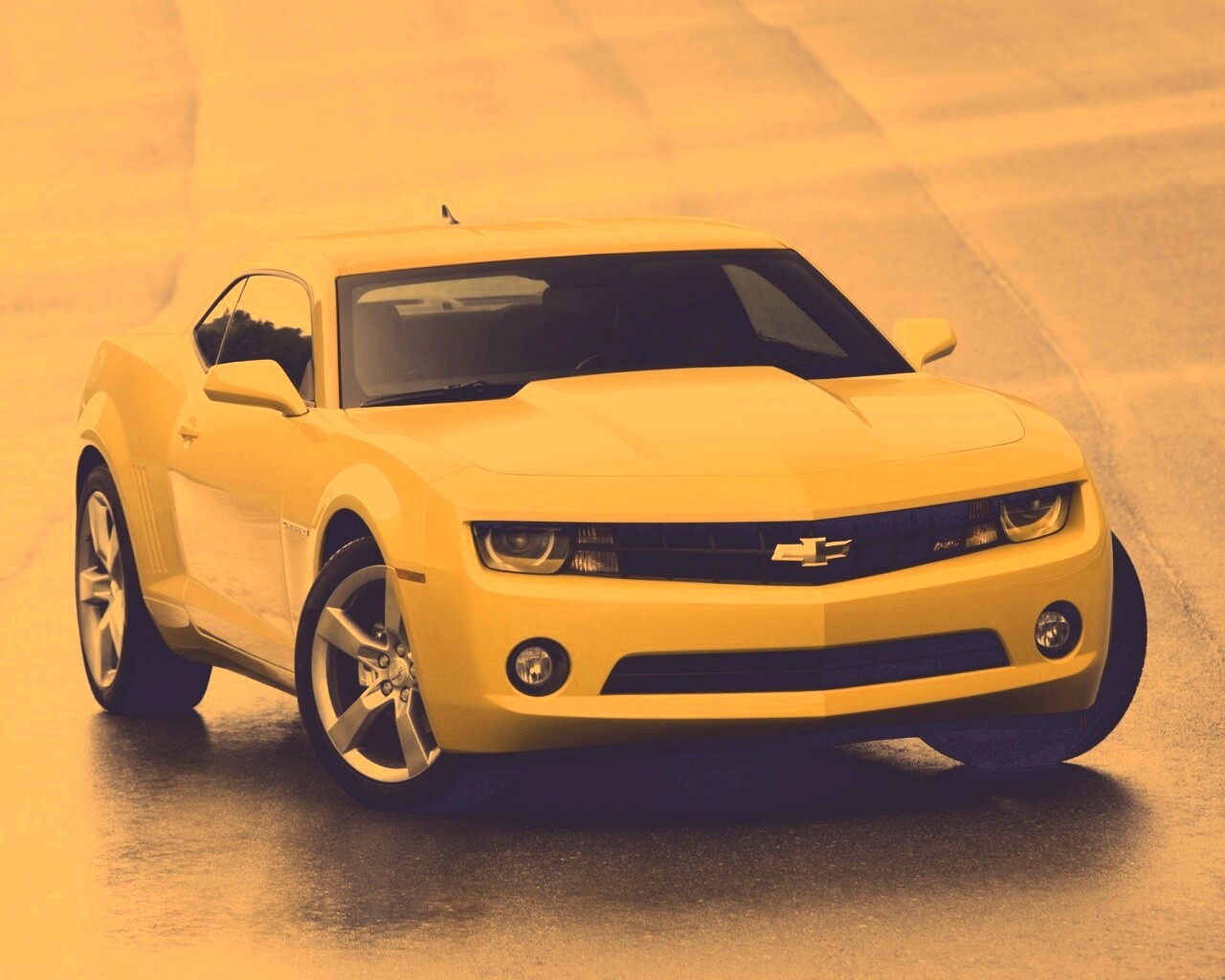 Шевроле Камаро на трассе обои