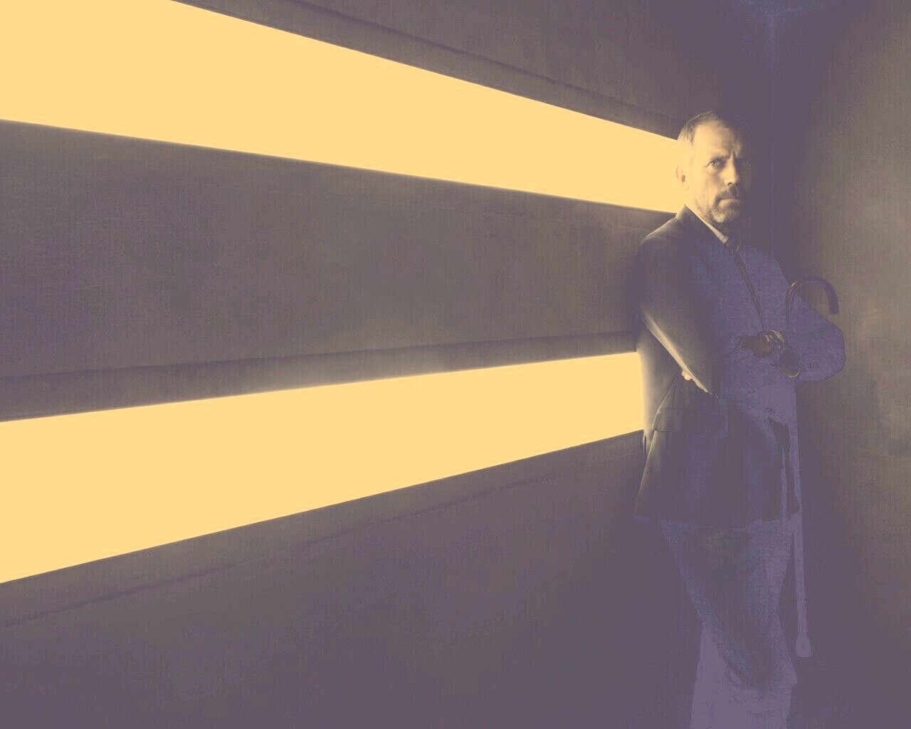 Хаус в лаборатории обои