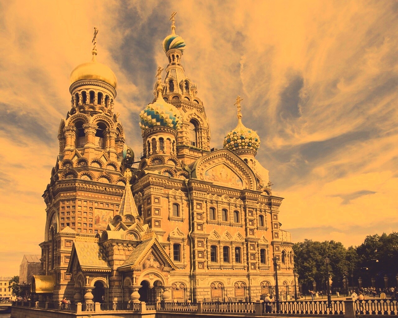 Спас на крови обои