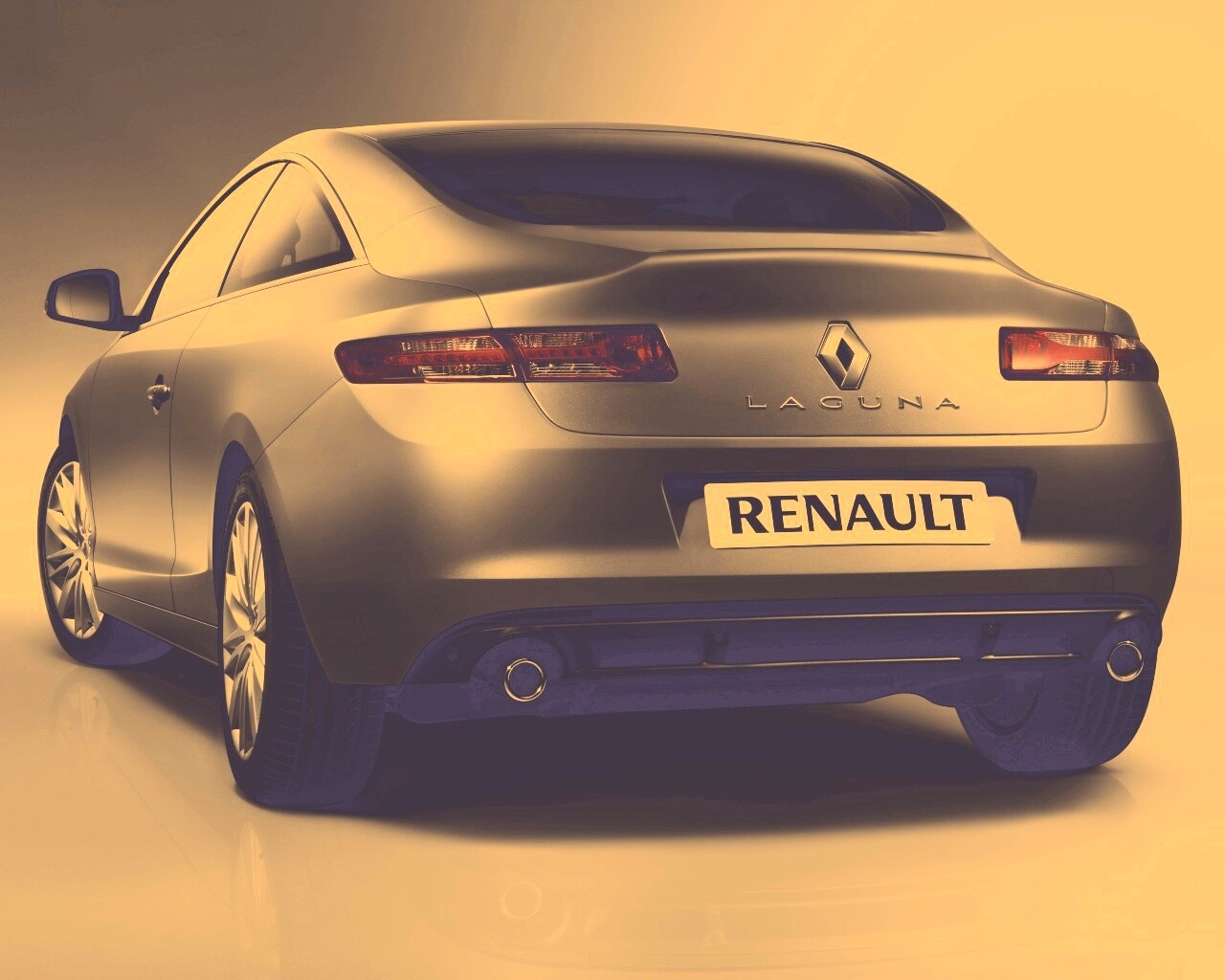 Зад Рено Лагуна обои
