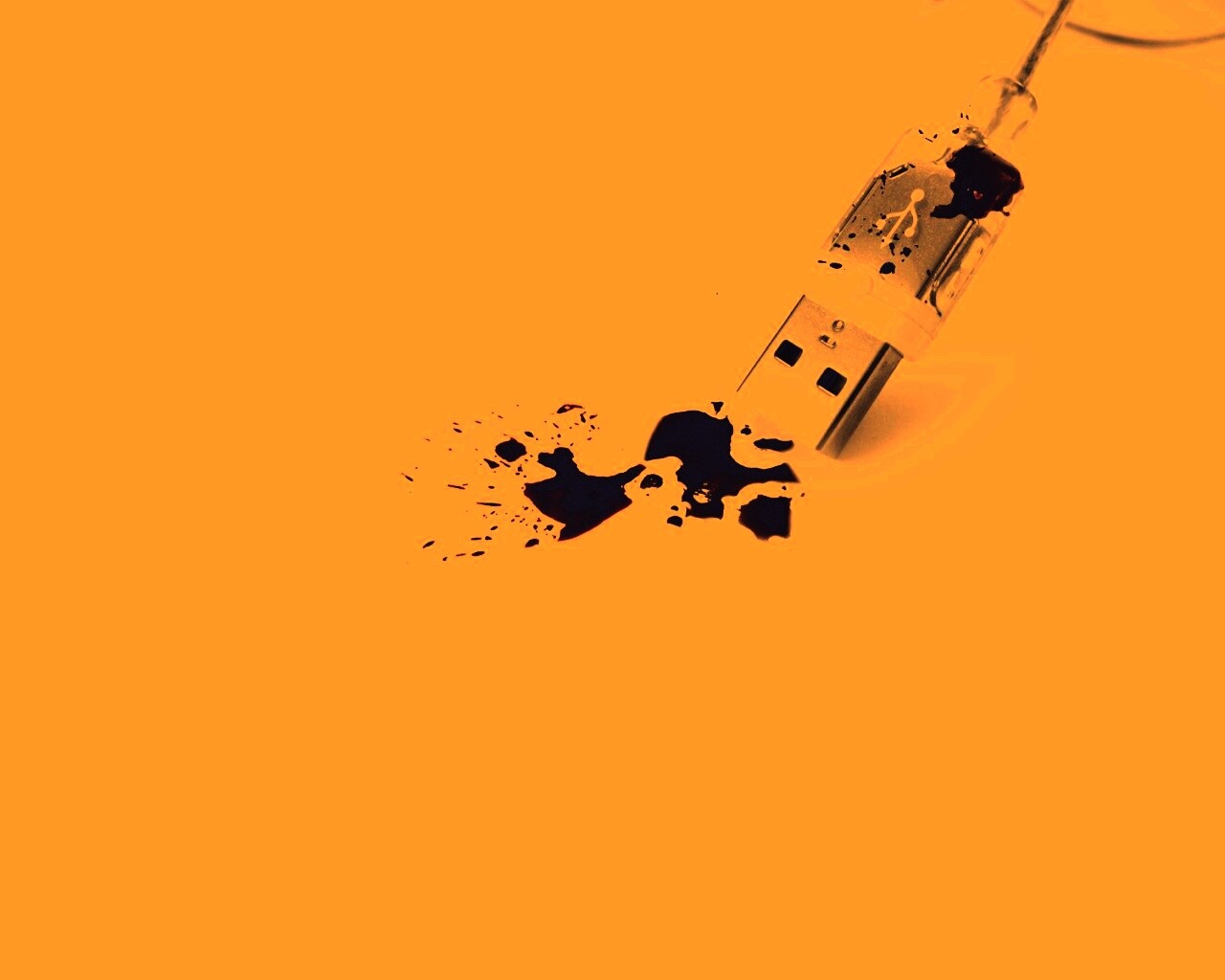 Кровавый usb обои