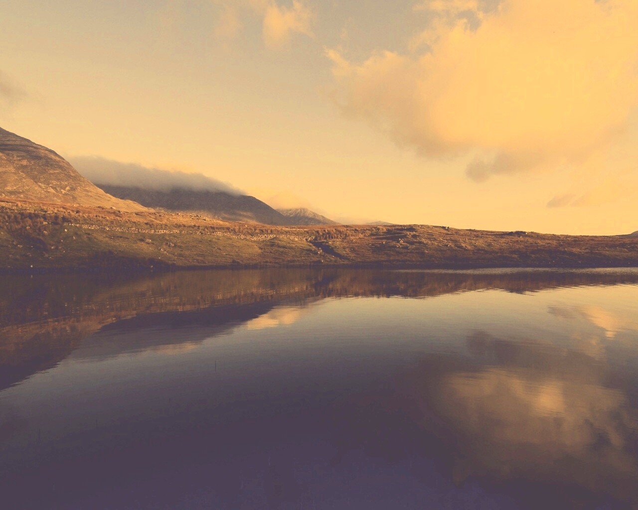 Зеркальное озеро обои