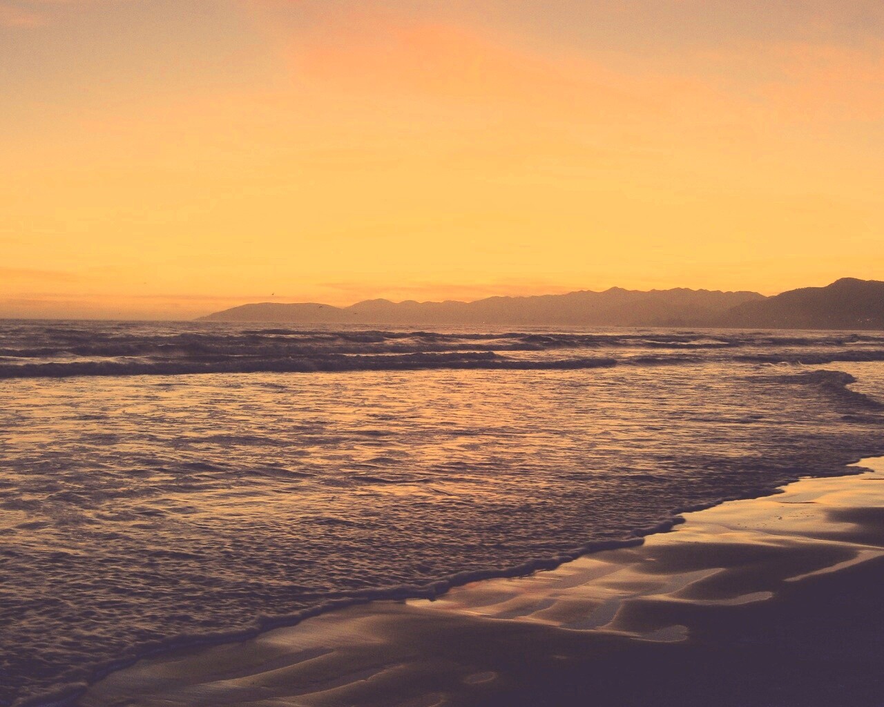 Восход на море обои