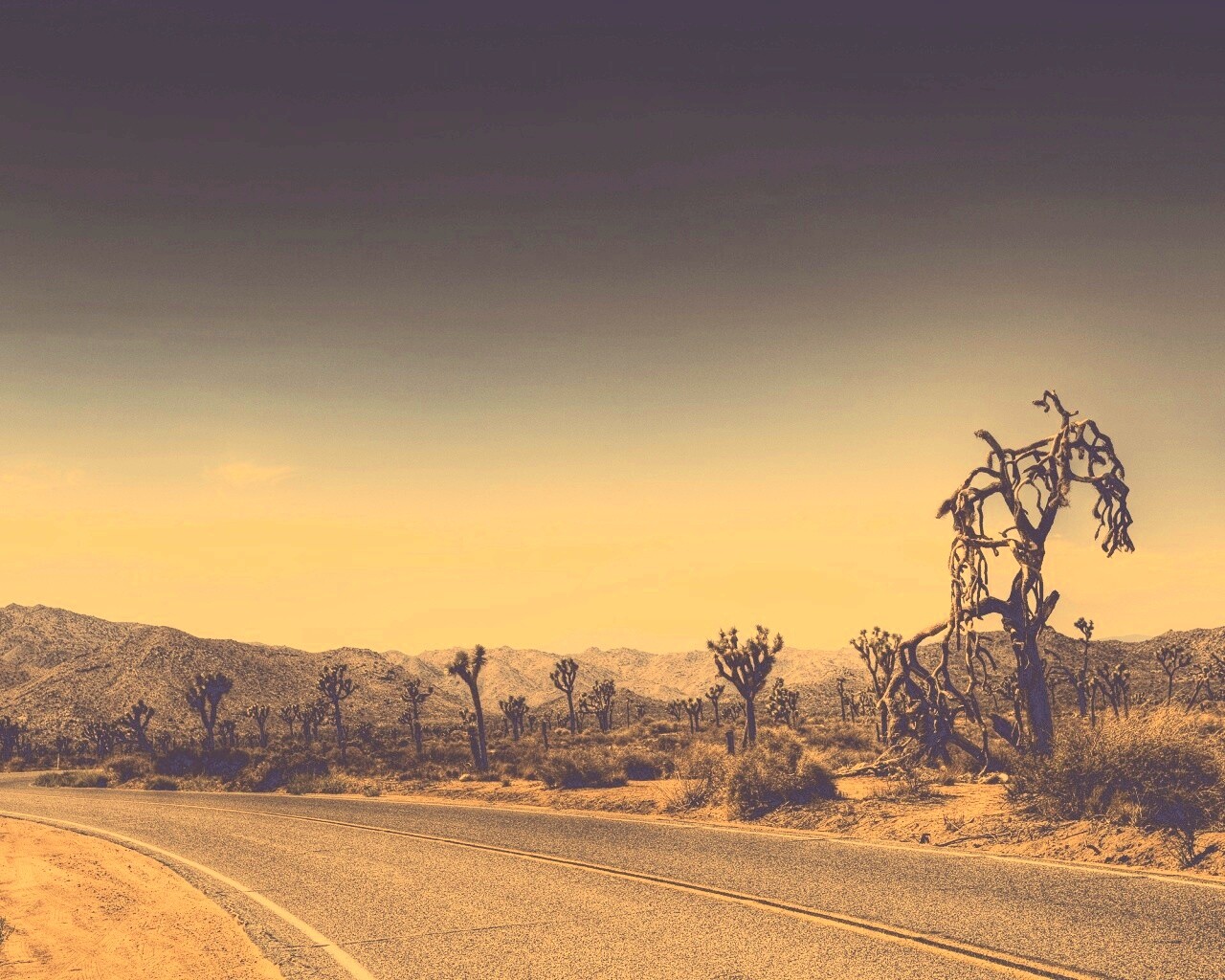 Поворот обои