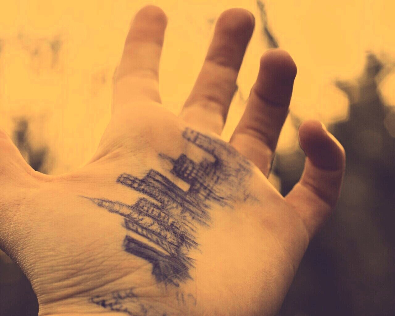 Город на ладони обои