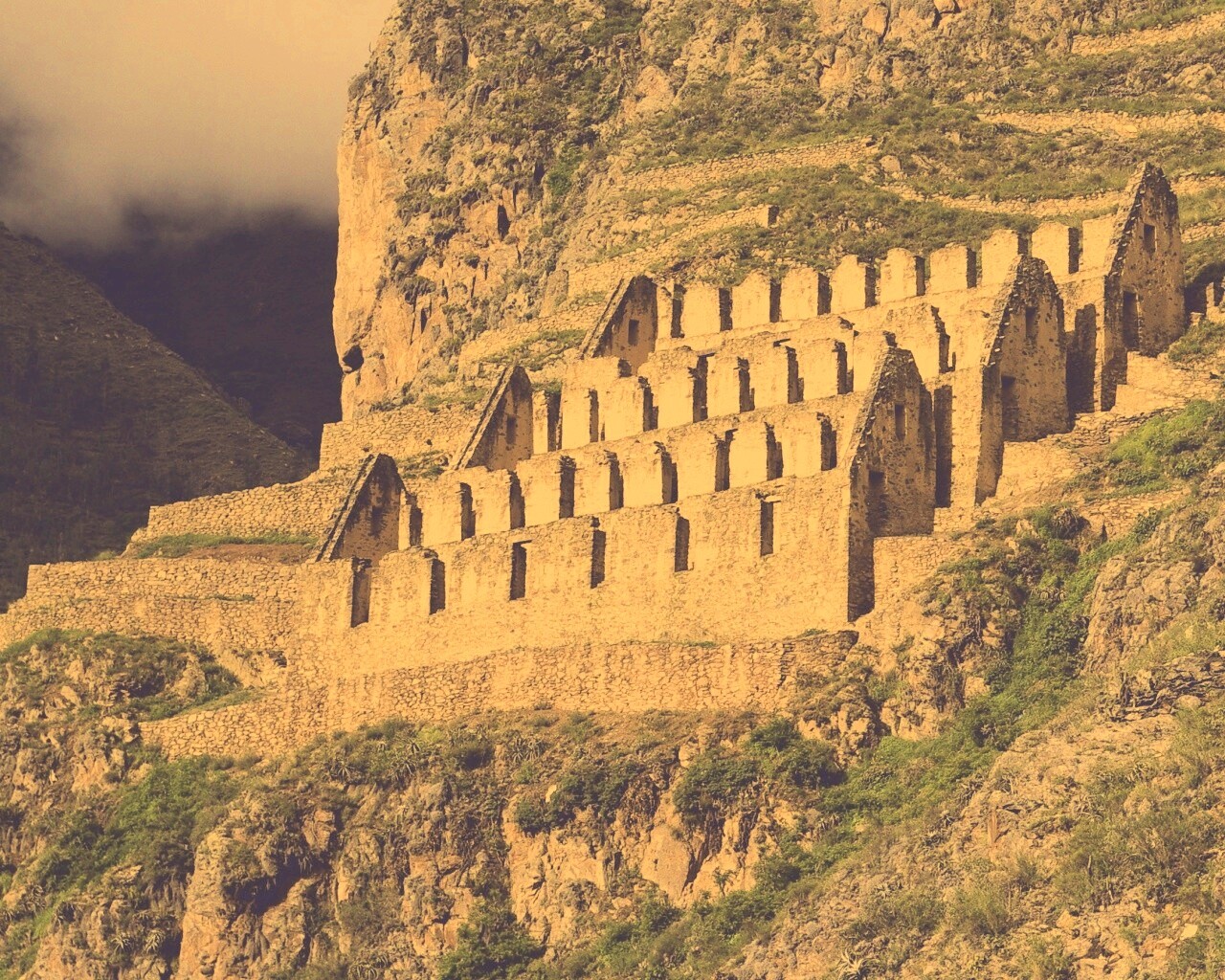 Руины в скалах Перу обои