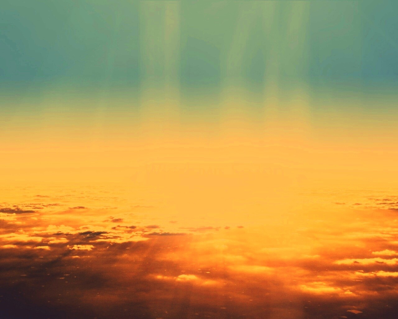 Восход над облаками обои