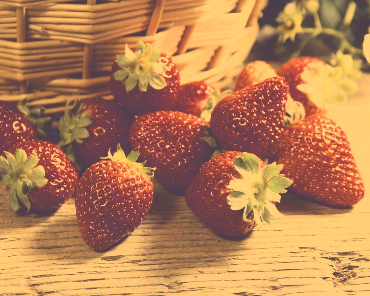 Клубничка обои