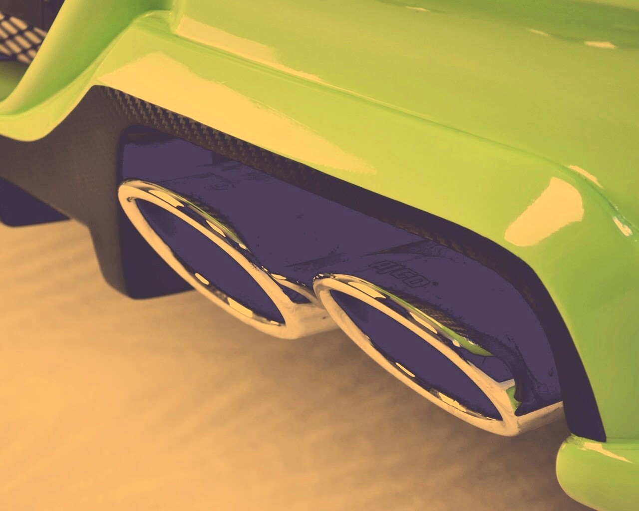 Выхлопная труда обои