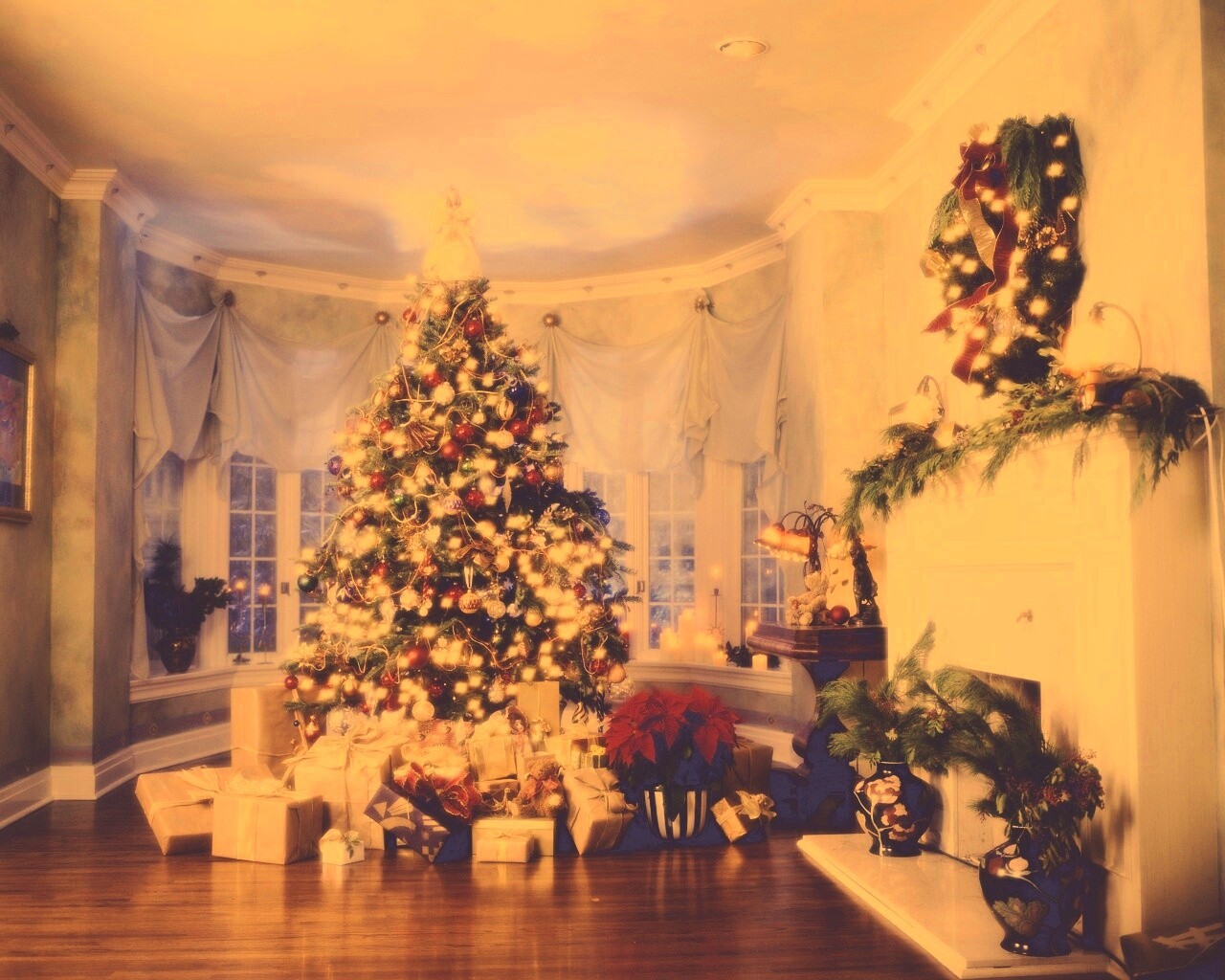 Подарки под ёлкой обои