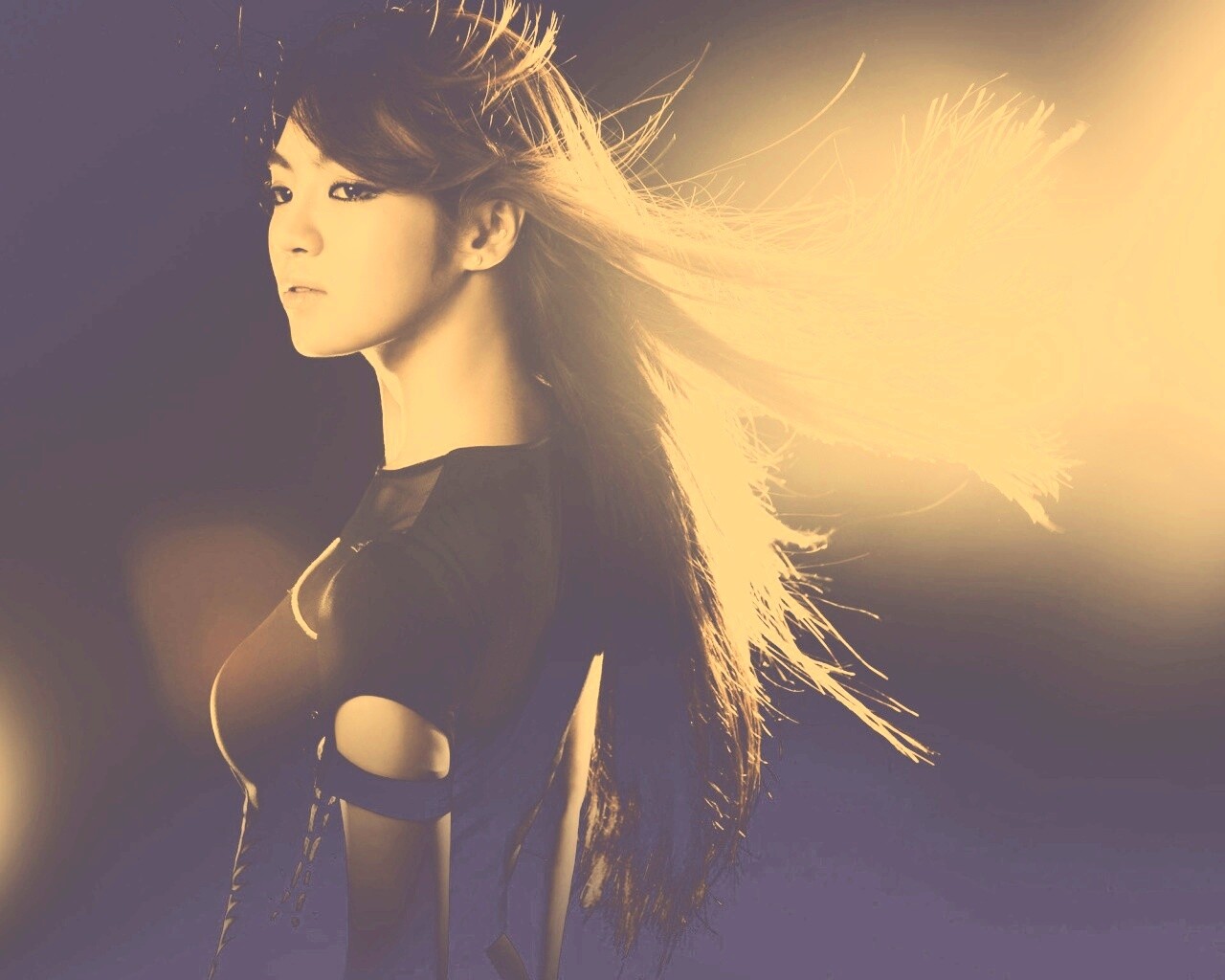 Стройная азиатка обои