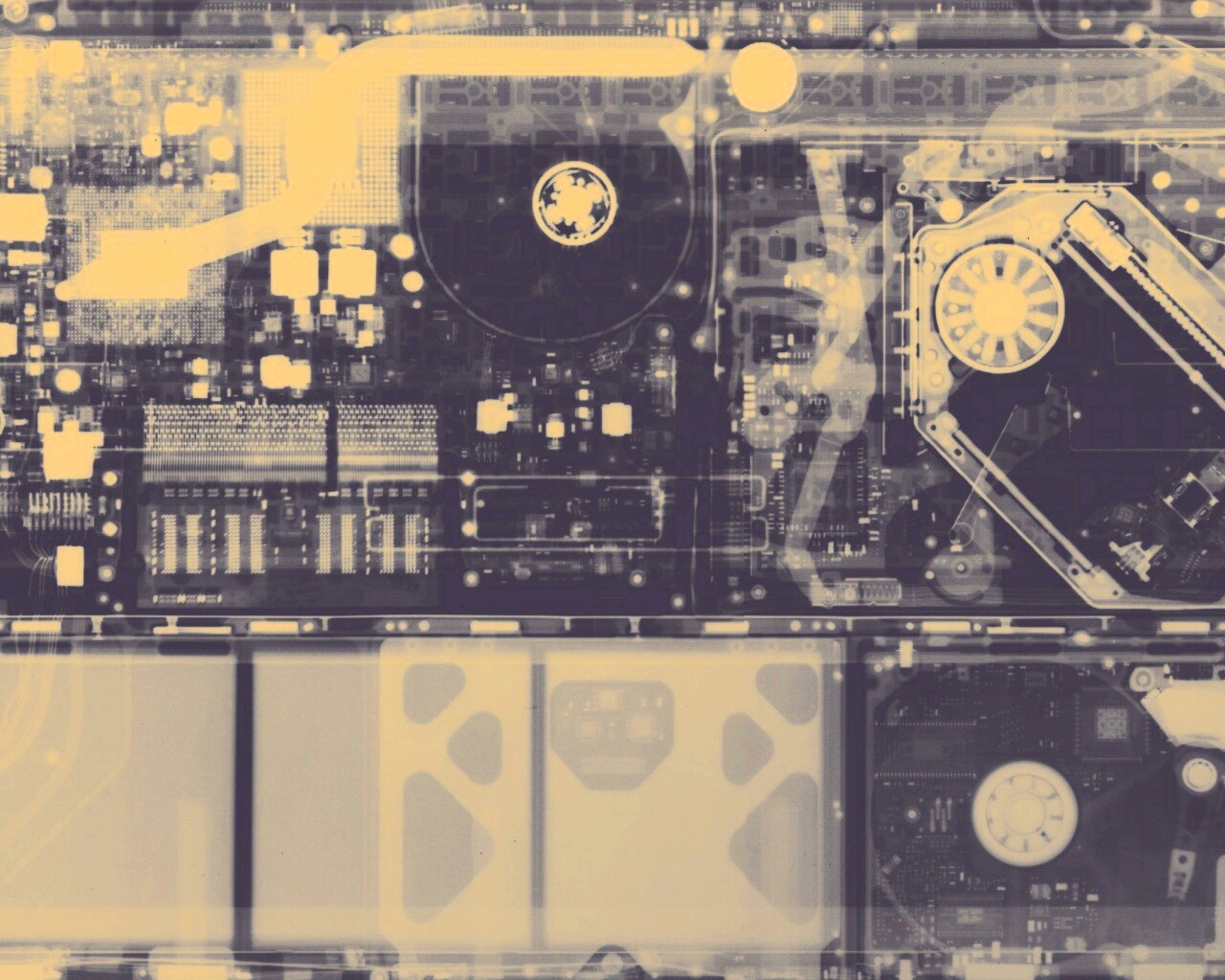 Рентгеновский снимок ноутбука обои