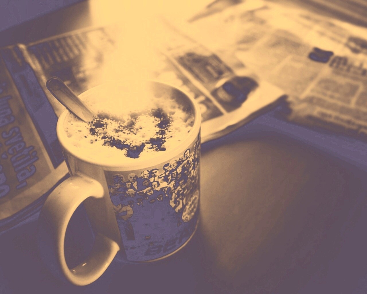 Капучино и свежая пресса обои