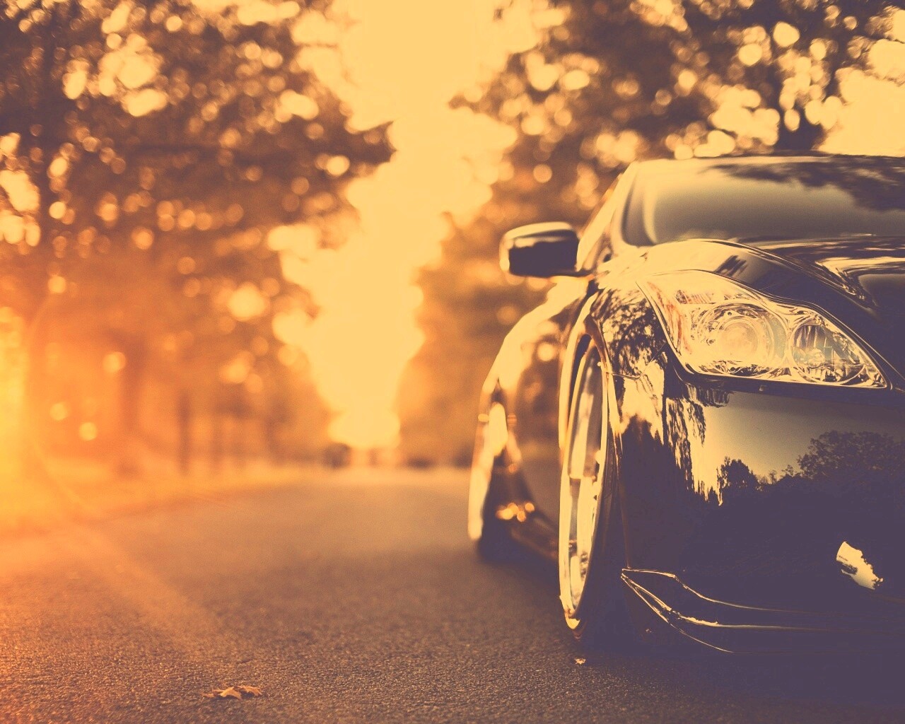 Автомобиль на закате обои