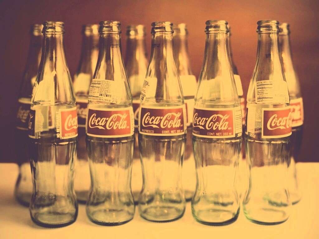 Бутылки Кока Колы обои