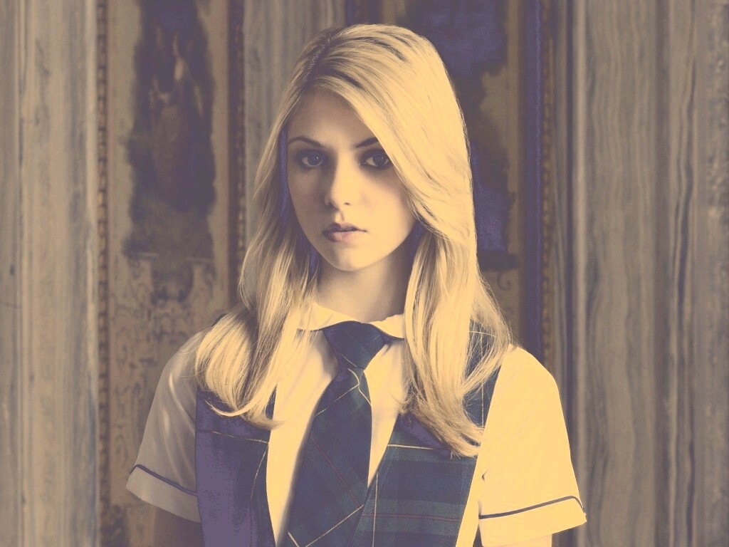 Тейлор Момсен обои