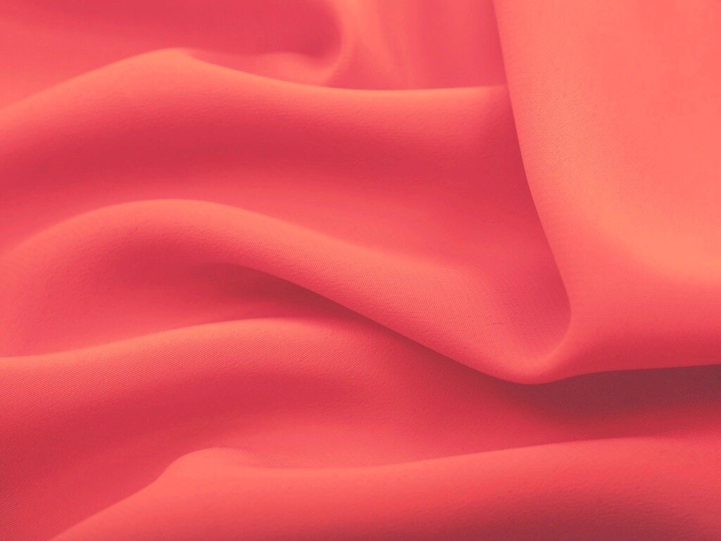 Розовая ткань обои