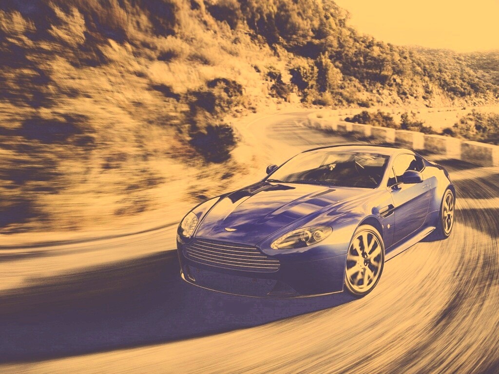 Синий Aston Martin обои