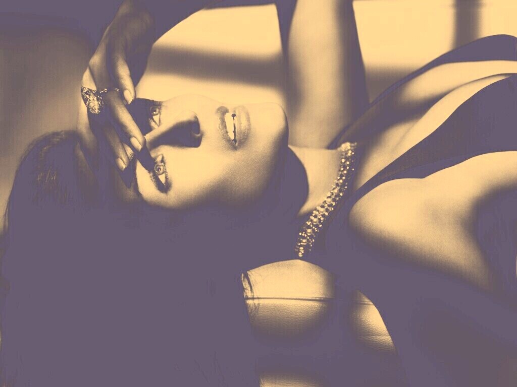 Элизабет Хёрли обои