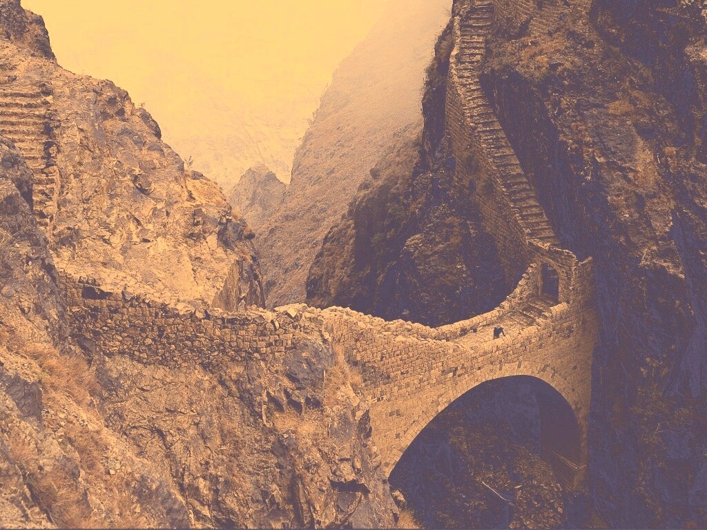 Путь в скалах обои