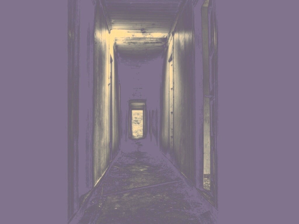 Страшный коридор обои