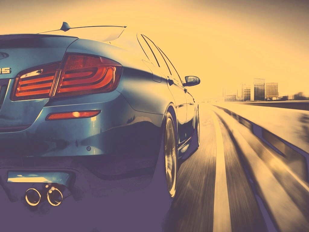 BMW F10 на повроте обои