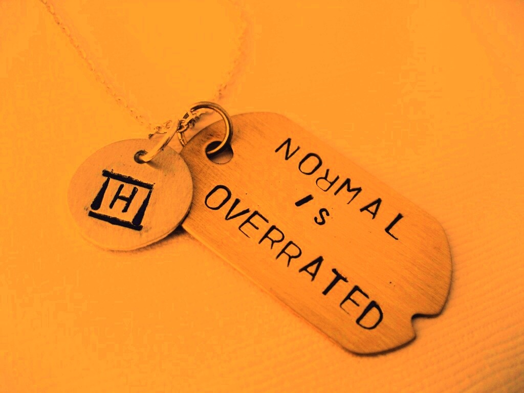 Нормальность переоценена обои