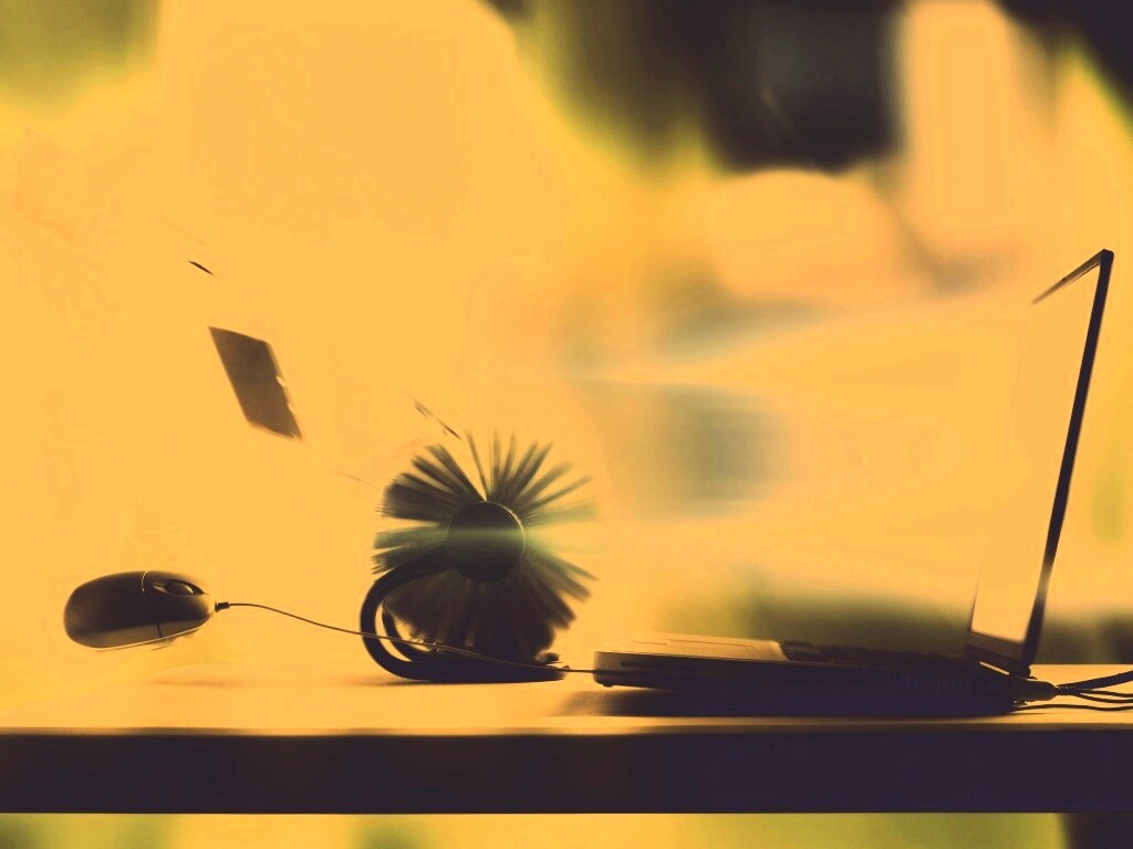 Дуновение цифрового ветра обои