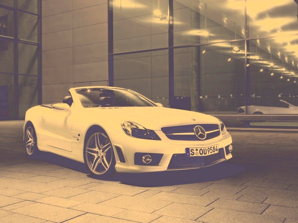 Белый мерседес с открытым верхом обои