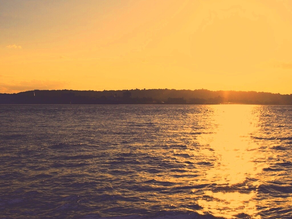 Красивое закатное озеро обои