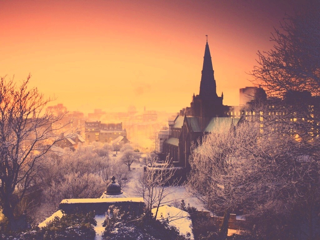 Закатный город зимой обои