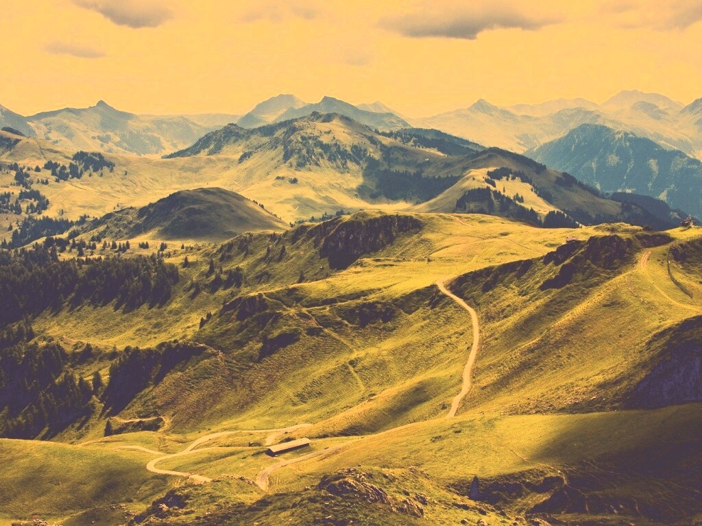 Извилистая горная дорога обои