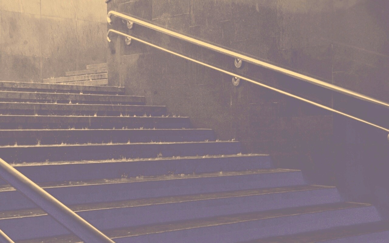 Спуск в подземный переход обои