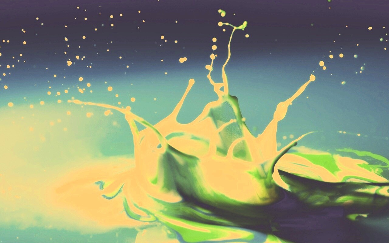 Брызги зеленой краски обои