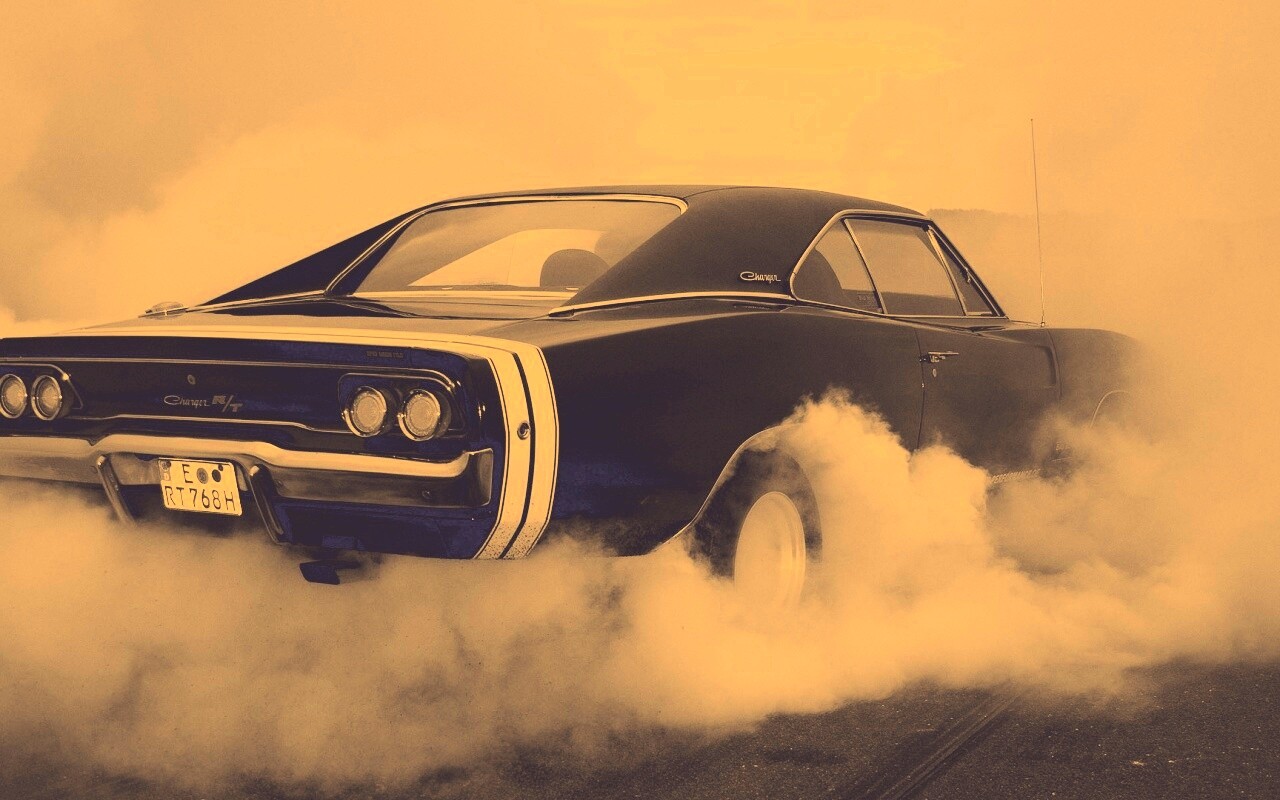 Додж Чарджер жжет резину обои