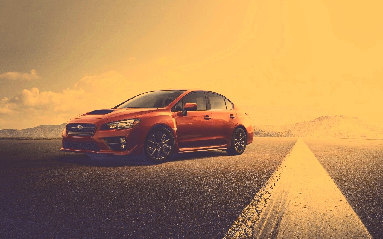 Subaru WRX на пустынной трассе обои