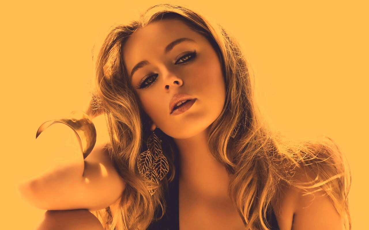 Томный взгляд обои