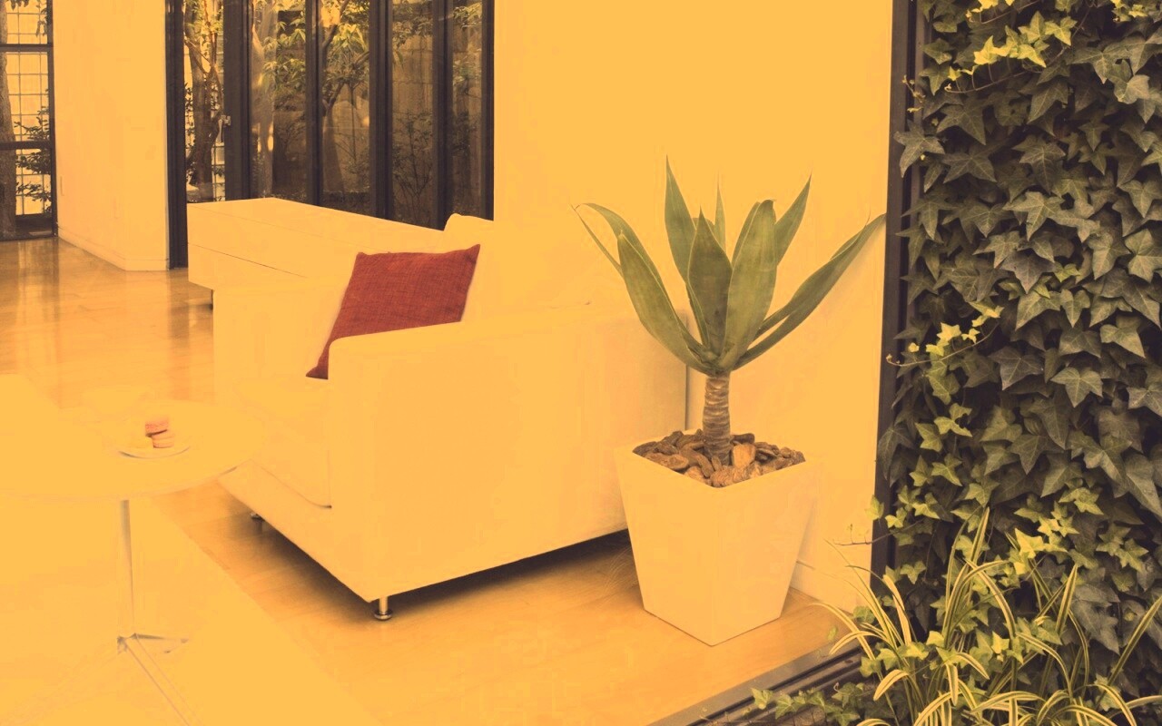 Белое кресло обои