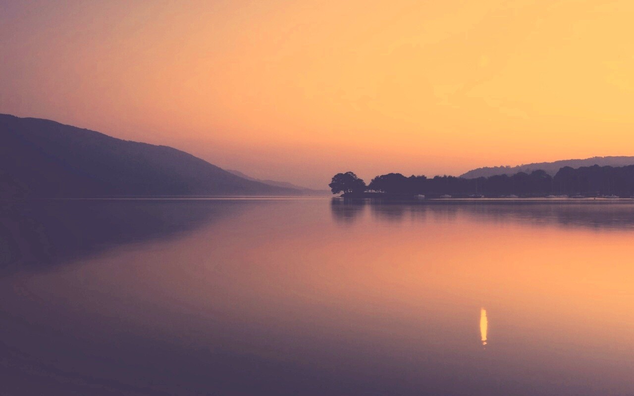 Сумерки над озером обои