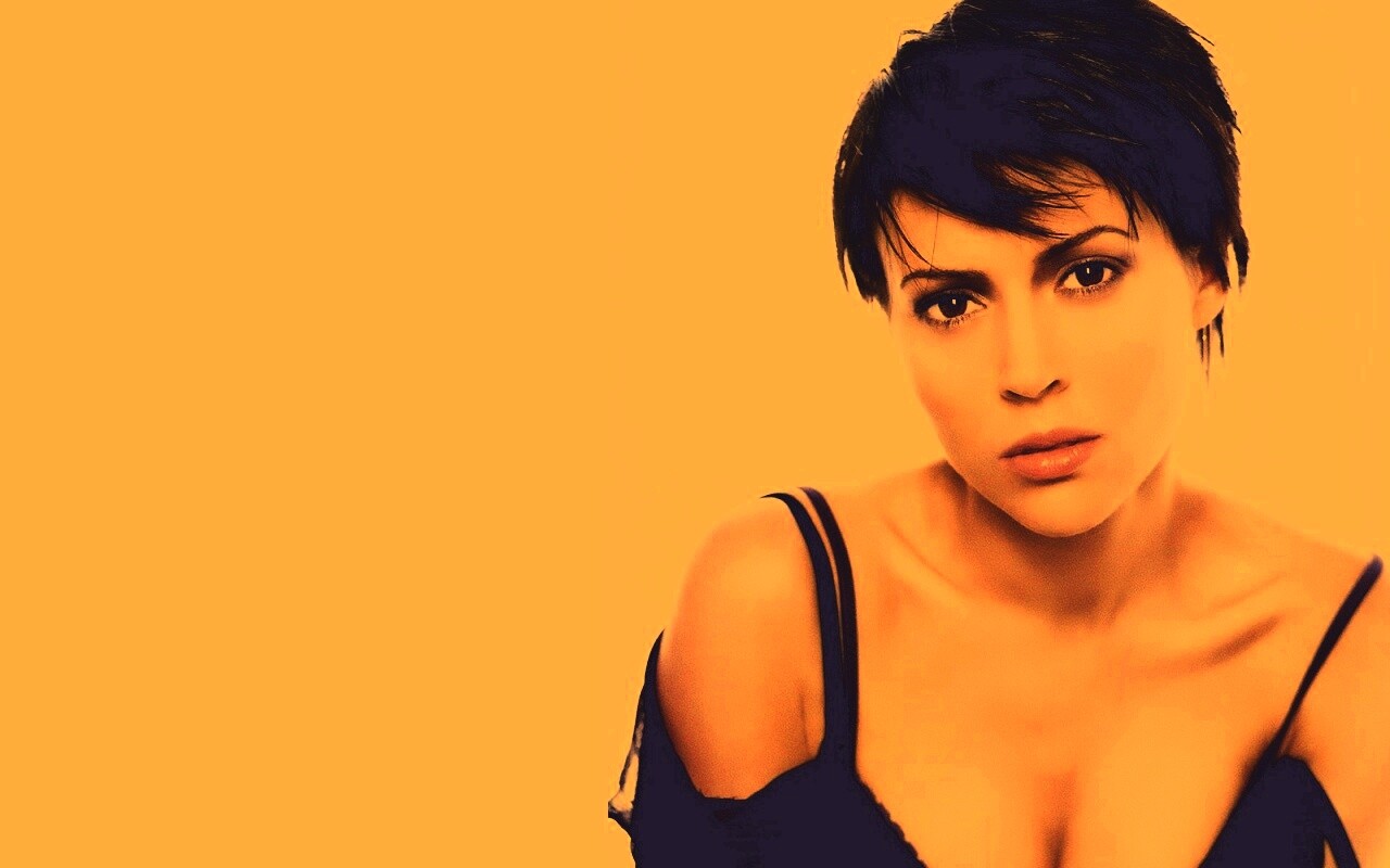 Алиса Милано обои