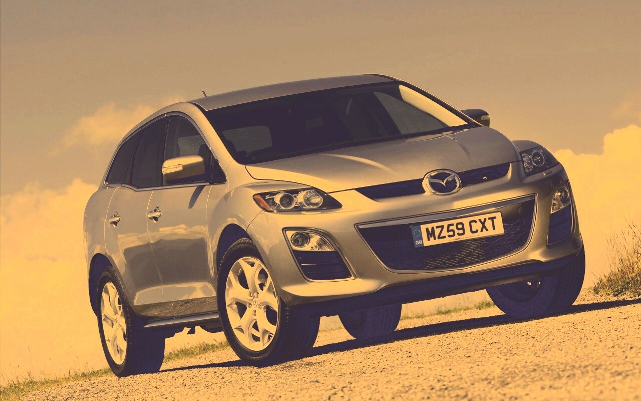 Кроссовер Mazda обои